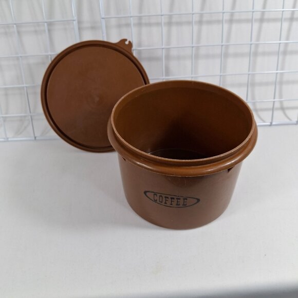 Vintage Collectible Tupperware #263 Coffee Canister Brown w Lid D 6 x H 4.25 In - Picture 10 of 14